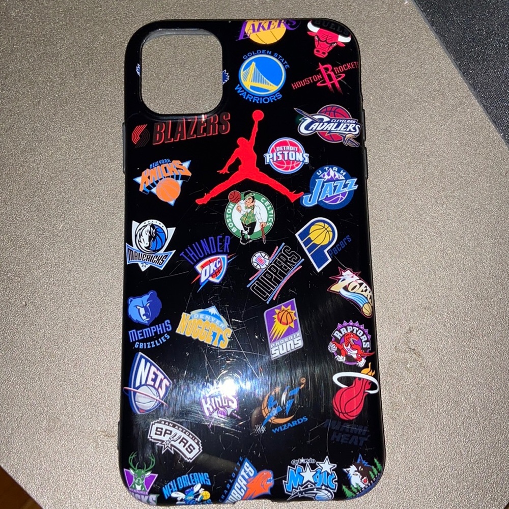 NBA logos iphone 11 case